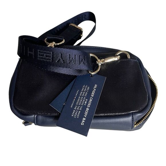 TOMMY HILFIGER Convertible Belt Bag Crossbody Bag Red White Blue NEW NWT - Picture 2 of 11